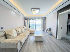 雅苑东边户,大三房两卫,一线江景,二次装修20万,拎包入住