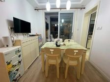 悠活城南区,二次装修,家具家电全送,带产权车位,随时可看急