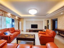 汽博商圈 雅典海岸 精装修大3室2厅2卫板式洋房 拎包入住