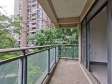 加州新牌坊 品质大平层 2梯2户 南北通透 大横厅大阳台