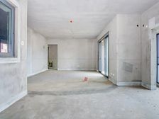 新出毛坯清水房!地铁口次新小区大平层,高层看中/心区视野