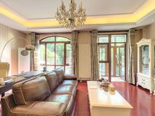 富力丹麦小镇D区 5室2厅 182.46平