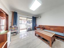 三阳台光线通透,中高楼层视野开阔