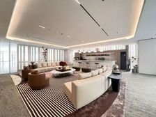 免租期半年,前海鸿荣源中心800平精装配家私,近前海壹号