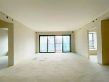 急,洋房朝南(带车位丶免个税)一梯两户,户型方正,随时看房!