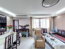 送50万精装修,装修2年,可拎包入住,景观公园 送40平阁楼