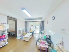 一楼带南花园50平,近春申站,两房朝南中.央空调带地暖