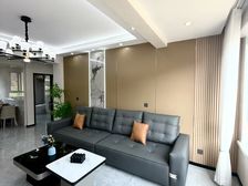 近轻轨站市场旁好楼层价格可谈拎包入住带电梯