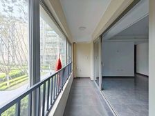 朝中庭安静不吵!!! 比西瓜还真 开发商统一装修 需自配软装