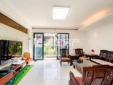 特房尊府 产权清晰 近医院 临地铁 出行方便 有电梯