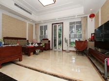 泊林漫谷241平南北通透精装大四房 满二住宅