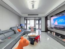 万科四季花城飞机户型大三房精装修 房东诚心出售 欢迎来电咨询