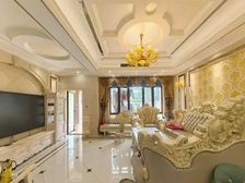 蔚蓝山豪装别墅 东南朝向300平带5个套房仅售620万