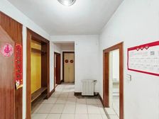 急,精装修南北普通住宅86.09平米急售,看房随时