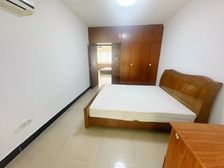 世纪花园 2中还在 可做三房 房东诚心出售 随时看房不是一楼