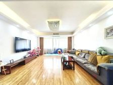 历东花园大3居有车位落地窗地下室经典户型