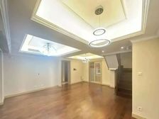 电梯洋房+顶楼复式+带露台+位置安静+实景拍摄+急售