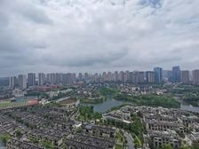 碧桂园中俊天玺 湖景大平层 视野无敌 电梯独立入户