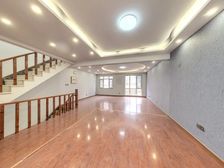 着急卖!奥体市政龙奥大厦联排别墅!40平花园60平露台车库