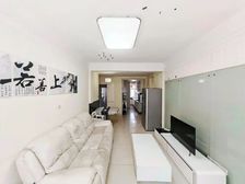 历山路南首 东方双语旁 千佛山脚下 房子户型好 有大院