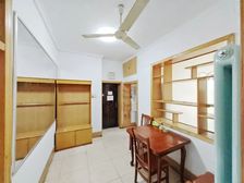 燕山山路 燕山中学对面 省直机关大院 停车方便 户型方正