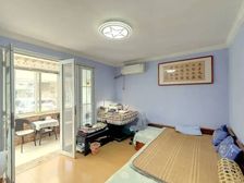 3房送28平院子,送固定充电桩,位置安静,上家税费,价格可谈