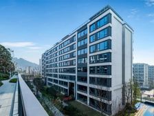 中央公园北200万四代住宅 吧属+数8,送产权车位,双轨道!