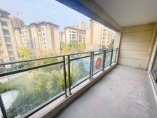 性价比超高江湾横厅四房,正看小区中庭,单价九千多