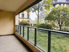 118 ,临河横厅四房,带前后大花园。可来电详谈