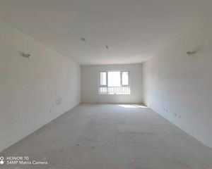 楼座位置好,中间好楼层,视野开阔,配套齐全