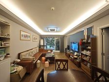 磁器口 万科金域华庭四房154.5万