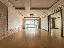 东方剑桥四开间朝南,景观视野好,看房有钥匙,看中价格好聊