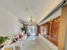 金地珑悦 两梯四户 中高层望花园加泳池,地铁3号线镇安站