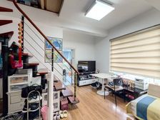 华唐苑三期 地铁口,新上带大阁楼,采光好,位置好