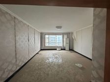 碧海云天 160平双卫生间 南北通透电梯房 近医院 出行方便