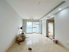 观音桥旁,鹏润蓝海,三房双卫,随时看房,业主急售