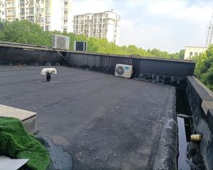 模范中学校区边上86平大2房2014年次新房出门有商业地铁