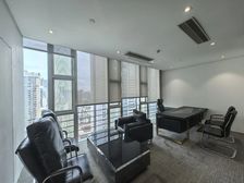 富力东山新天地甲级写字楼 417平中层办公空间