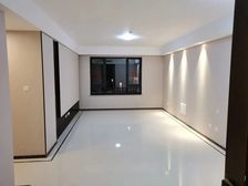 历城 融创文旅城云锦园 3室2厅2卫 满两年 有产权车位