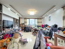 精装修。,采光视野好,交大分布小