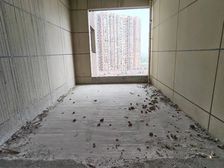 天骄公馆,130平3+1通透边户,送入户花园和次卧阳台