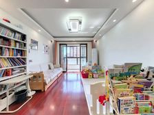 嘉宝品质大两房。装修好凤凰楼层。有车位;诚意出售