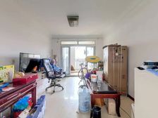 好上楼层,采光刺眼,视野好,位置好