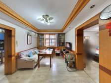 红磡公寓 2室1厅 87.88平 二楼 一梯两户 位置佳