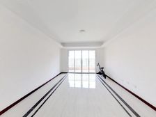 莱山区 观云山小区 小高层 精装四居未住 税费各付