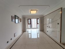 百果园地铁500米 花语城精装修三房 户型方正