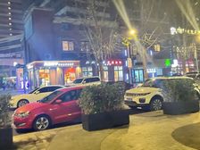 急售三 天! 着 急变 现店铺,近万人小区环绕。业态多。