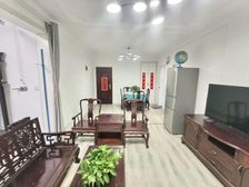 凤凰楼层 房东已买必卖 低于上套成交价格 地铁核心位置