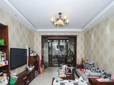 环球翡翠湾花园精装修,可拎包入住,楼层好采光好