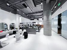 地铁口独栋科技风格带家具精装丨房子很棒能冠名丨带家具采光好